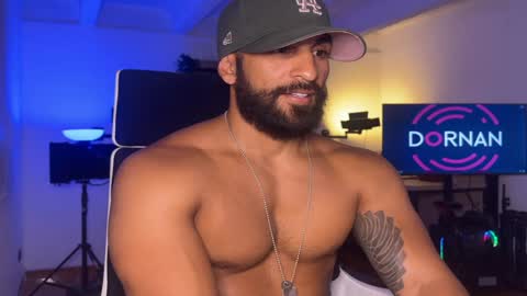 Snapshot of samdornan chatting on 12-14-24, 12:55 Sam Dornan online show from 12-14-24, 12:55