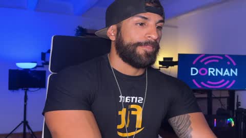 Snapshot of samdornan chatting on 12-16-24, 12:26 Sam Dornan online show from 12-16-24, 12:26