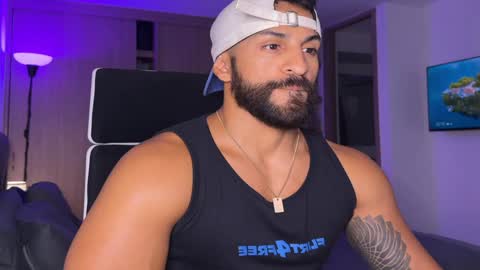 Snapshot of samdornan chatting on 01-10-25, 10:04 Sam Dornan online show from 01-10-25, 10:04