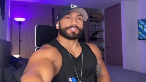 Snapshot of samdornan chatting on 01-15-25, 04:00 Sam Dornan online show from 01-15-25, 04:00