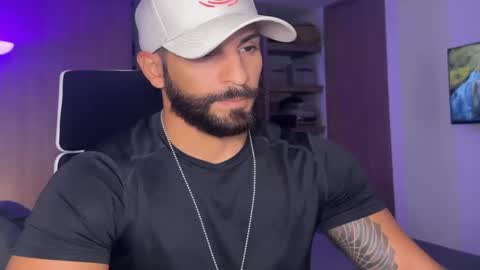 Snapshot of samdornan chatting on 01-16-25, 04:18 Sam Dornan online show from 01-16-25, 04:18