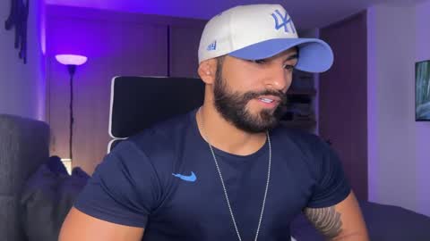 Snapshot of samdornan chatting on 01-24-25, 09:05 Sam Dornan online show from 01-24-25, 09:05