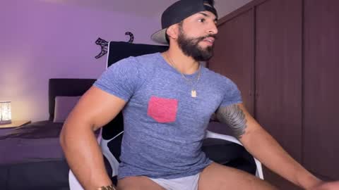 Snapshot of samdornan chatting on 02-25-25, 10:50 Sam Dornan online show from 02-25-25, 10:50