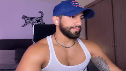 Snapshot of samdornan chatting on 02-27-25, 10:09 Sam Dornan online show from 02-27-25, 10:09