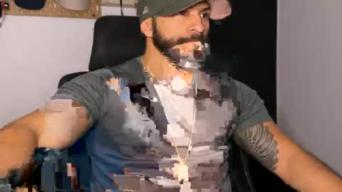 Snapshot of samdornan chatting on 02-05-26, 01:43 Sam Dornan online show from 02-05-26, 01:43