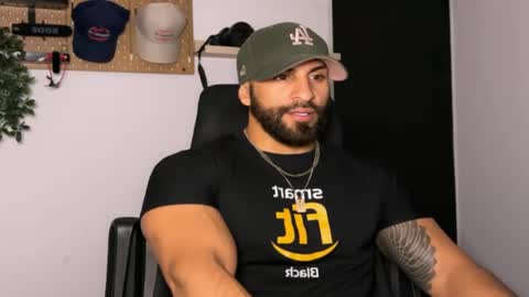 Snapshot of samdornan chatting on 02-10-26, 12:26 Sam Dornan online show from 02-10-26, 12:26