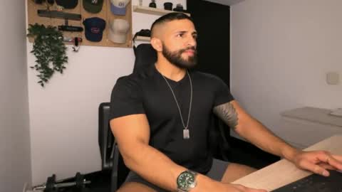 Snapshot of samdornan chatting on 02-15-26, 10:06 Sam Dornan online show from 02-15-26, 10:06