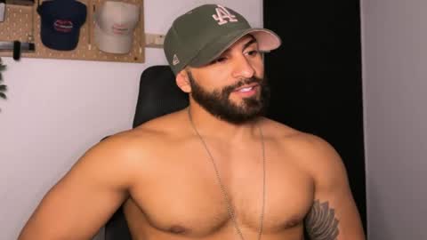 Snapshot of samdornan chatting on 02-20-26, 12:51 Sam Dornan online show from 02-20-26, 12:51