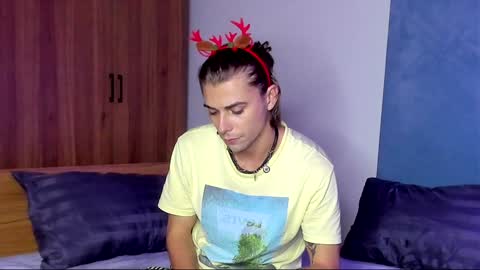 Snapshot of samgorgeous chatting on 01-04-25, 04:00 Fansly - Top4fans online show from 01-04-25, 04:00