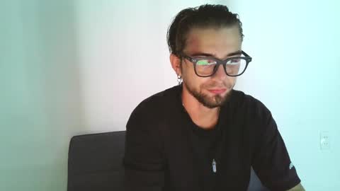 Snapshot of samgorgeous chatting on 05-01-26, 02:38 Fansly - Top4fans online show from 05-01-26, 02:38