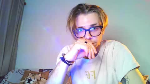 Snapshot of samgorgeous chatting on 05-15-26, 01:51 Fansly - Top4fans online show from 05-15-26, 01:51