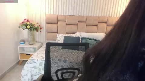 Snapshot of sami_eva chatting on 09-11-25, 10:59 Samanta online show from 09-11-25, 10:59