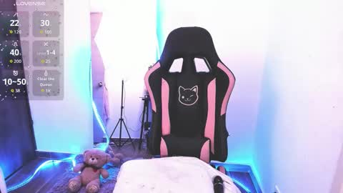 samiacooper25 online show from 11-05-25, 09:42