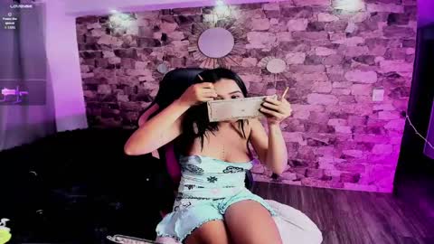 samiacooper25 online show from 04-18-26, 08:07