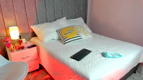 Snapshot of samiramalek chatting on 04-02-26, 12:58 Samira Malek online show from 04-02-26, 12:58