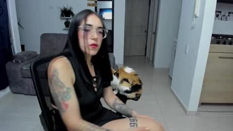 SARA online show from 11-12-25, 11:14