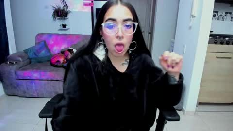 SARA online show from 05-17-26, 11:12