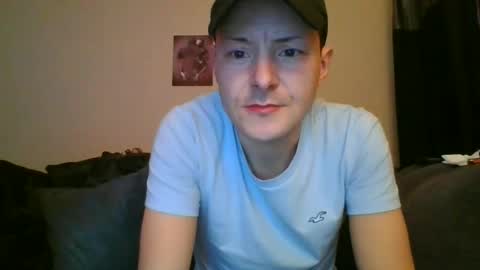 sexy lad looking for fun online show from 01-11-25, 08:21