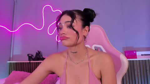 Snapshot of sammy__rose chatting on 05-21-26, 08:38 Sammy Rose online show from 05-21-26, 08:38