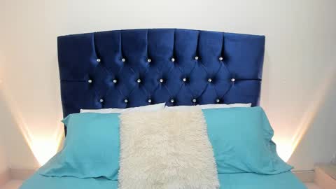 Snapshot of sammy_bunny1 chatting on 09-17-25, 03:41 Samantha online show from 09-17-25, 03:41