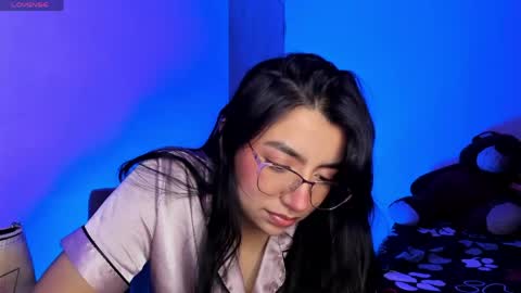 Samantha online show from 04-16-26, 05:08