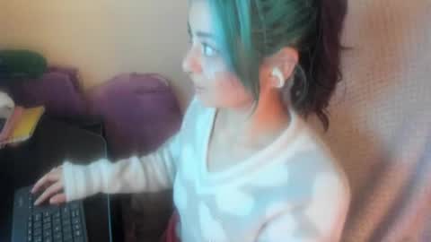 Snapshot of sammysammy_ chatting on 07-07-26, 06:27 online show from 07-07-26, 06:27