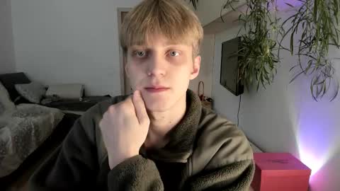 Snapshot of samuel_clark chatting on 10-02-25, 06:31 Sam online show from 10-02-25, 06:31