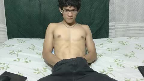 Snapshot of samuel_hills_ii chatting on 02-23-26, 12:35 samuel_hills_ii online show from 02-23-26, 12:35