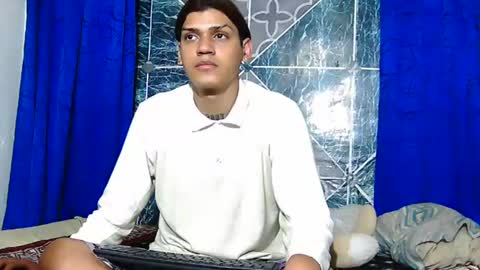 Snapshot of samuel_sincee chatting on 10-27-25, 05:44 Samuel Sincee online show from 10-27-25, 05:44