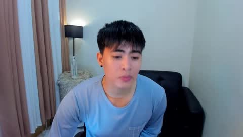 Snapshot of samuelangelo chatting on 12-18-24, 05:10 Sam online show from 12-18-24, 05:10