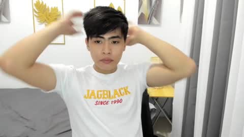 Snapshot of samuelangelo chatting on 02-23-25, 06:49 Sam online show from 02-23-25, 06:49