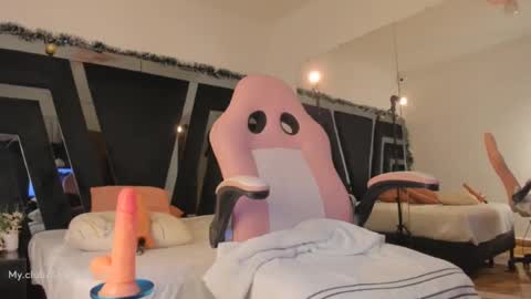 Find me at  when im offline here. online show from 12-11-24, 01:58