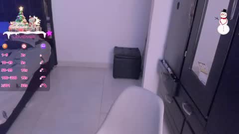 Snapshot of samykiss chatting on 12-19-24, 05:40 SamyHolbrook online show from 12-19-24, 05:40