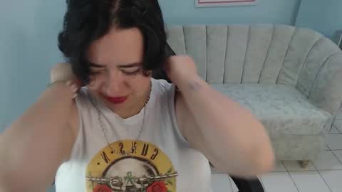 Snapshot of samythomas_t chatting on 02-08-26, 12:30 samythomas_t online show from 02-08-26, 12:30