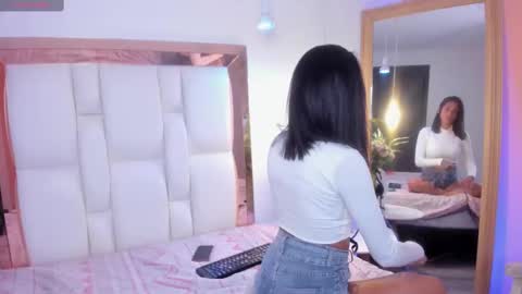 Snapshot of sander_mila chatting on 02-25-25, 09:24 MilaSander online show from 02-25-25, 09:24