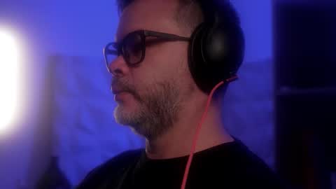 Sanders online show from 10-15-25, 03:06