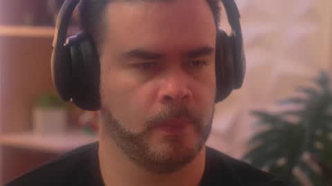 Sanders online show from 01-16-26, 03:43