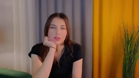 Isabel but you can call me Bella online show from 11-08-25, 12:44