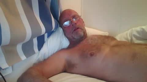 sandnesrune523 online show from 10-18-25, 09:04