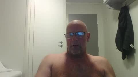 sandnesrune523 online show from 04-16-26, 04:52