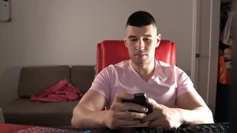 Snapshot of sandow_ chatting on 04-22-26, 11:50 Sandow online show from 04-22-26, 11:50