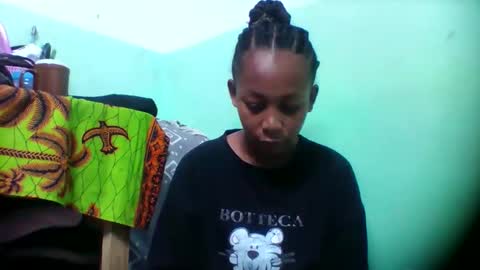 sandra1253099 online show from 11-21-25, 08:02