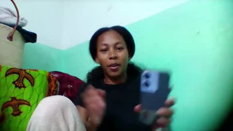 sandra1253099 online show from 12-21-25, 06:48