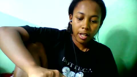 Snapshot of sandra1253099 chatting on 06-15-26, 06:10 sandra1253099 online show from 06-15-26, 06:10