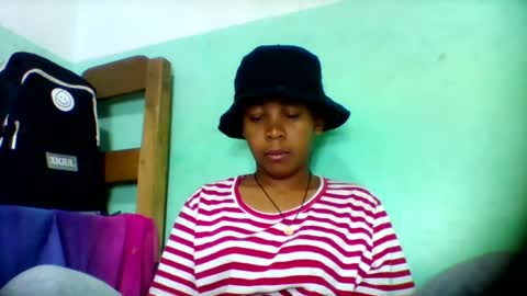 Snapshot of sandra1253099 chatting on 06-18-26, 06:35 sandra1253099 online show from 06-18-26, 06:35