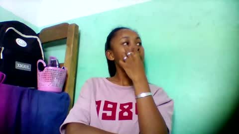 Snapshot of sandra1253099 chatting on 07-07-26, 06:05 sandra1253099 online show from 07-07-26, 06:05