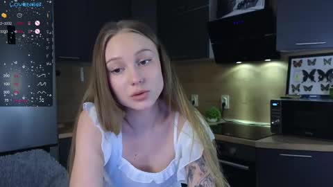 Snapshot of sandra_buika chatting on 02-23-25, 04:02 Sandra Lillys Page online show from 02-23-25, 04:02