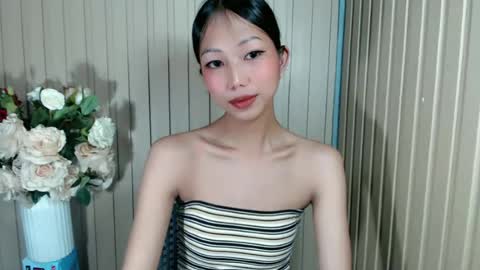 Snapshot of sandra_cruzz chatting on 06-21-26, 04:37 sandra online show from 06-21-26, 04:37
