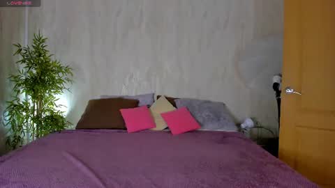 Sandra online show from 07-14-26, 09:14