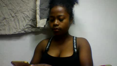 Snapshot of sandraalyd chatting on 07-15-26, 04:01 sandraalyd online show from 07-15-26, 04:01